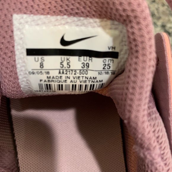 Nike Women’s Tessen Running Shoes NIB - Picture 8 of 8